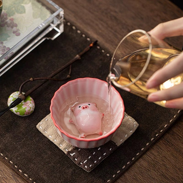 Kawaii Pig Bottle And Coaster PN7137