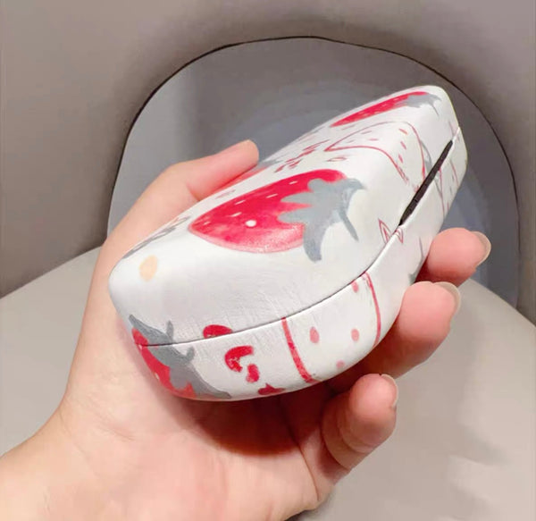 Kawaii Strawberry Glasses Case PN7328