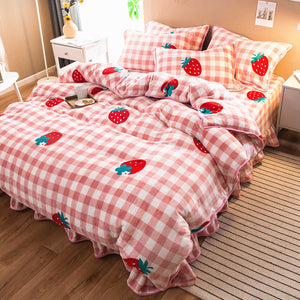 Fashion Strawberry Bedding Set PN1975