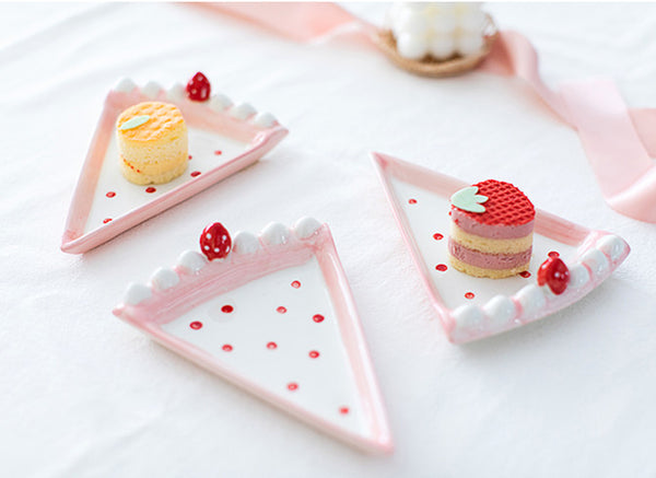 Sweet Strawberry Cake Foods Plate PN3939
