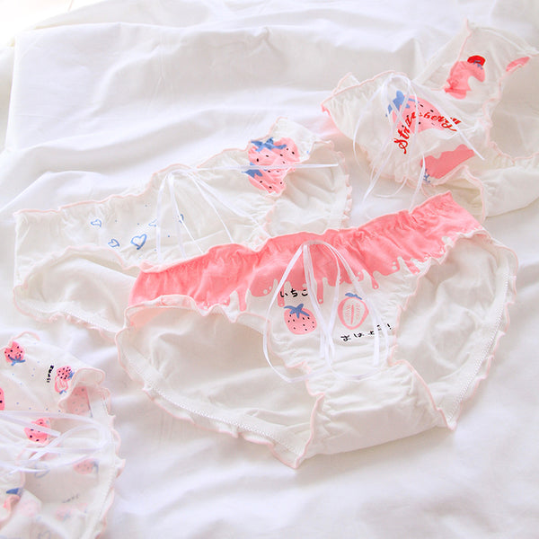 Cute Strawberry Underwear PN2835