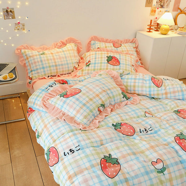 Kawaii Strawberry Bedding Set PN3325