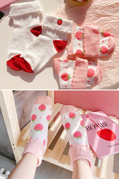 Sweet Strawberry Socks PN2662