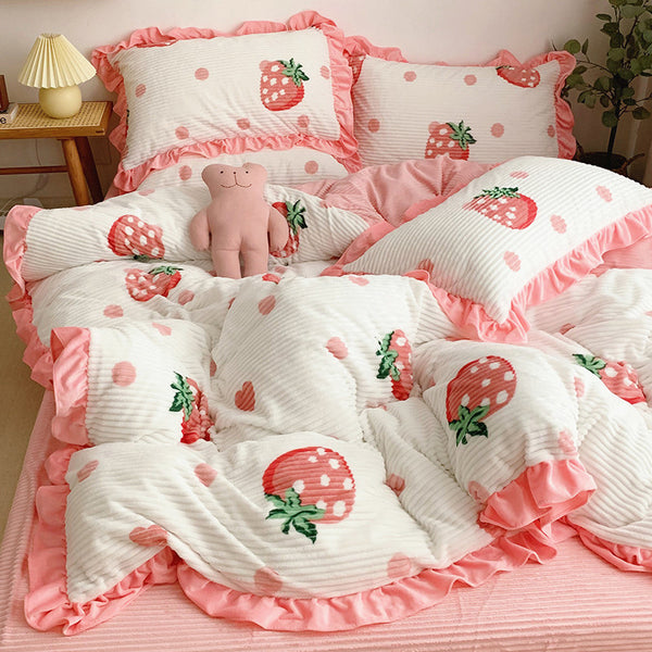 Soft Strawberry Bedding Set PN2889