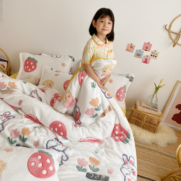Kawaii Bear Strawberry Bedding Set PN4547
