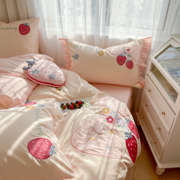 Fashion Strawberry Bedding Set PN5064